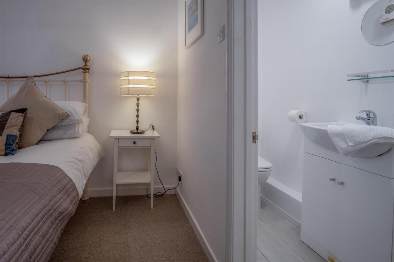 Caleb'S Cottage - 4 Bedroom Cottage - Solva Buitenkant foto
